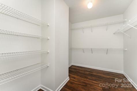 7601 Eben Drive Charlotte NC 28269