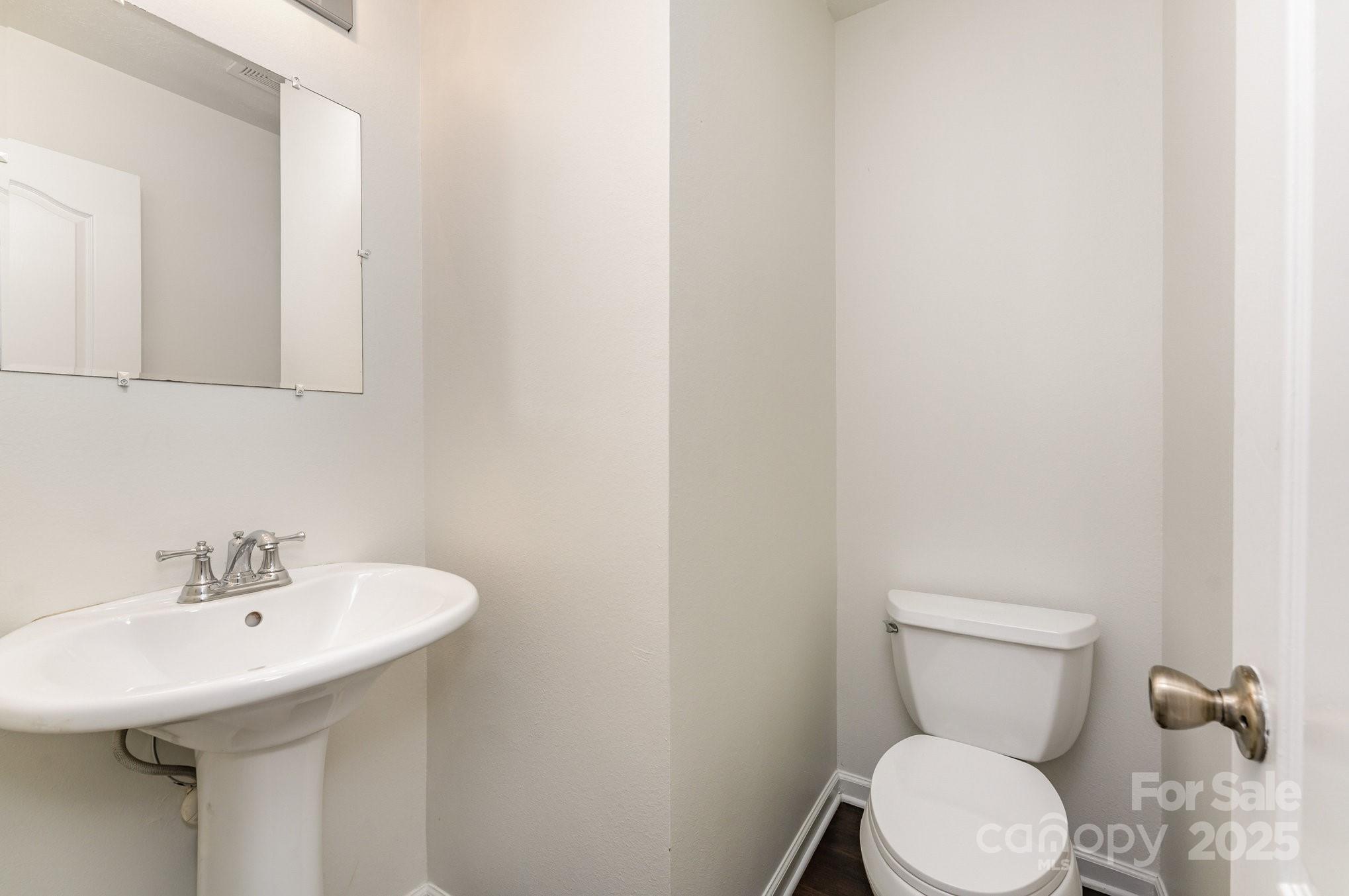 7601 Eben Drive Charlotte NC 28269