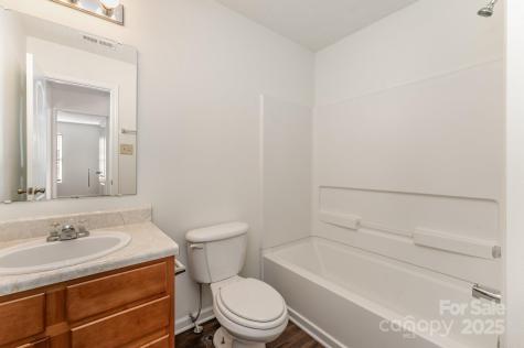 7601 Eben Drive Charlotte NC 28269