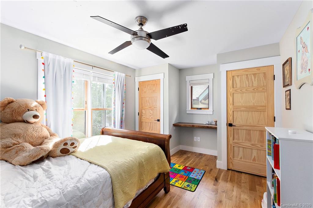 46 Hibriten Drive Asheville NC 28801