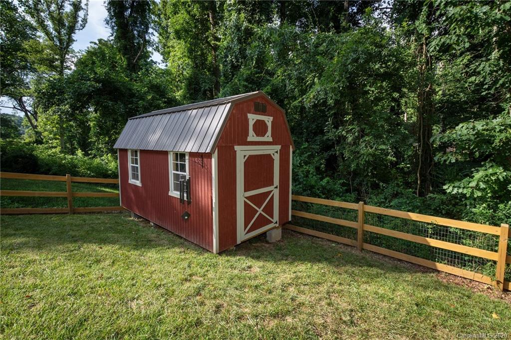 46 Hibriten Drive Asheville NC 28801