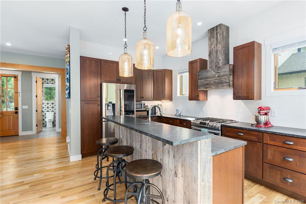 46 Hibriten Drive Asheville NC 28801