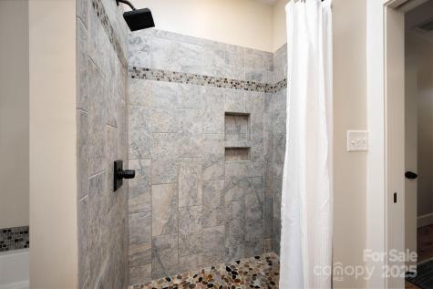 29 Shady Park Lane Asheville NC 28804