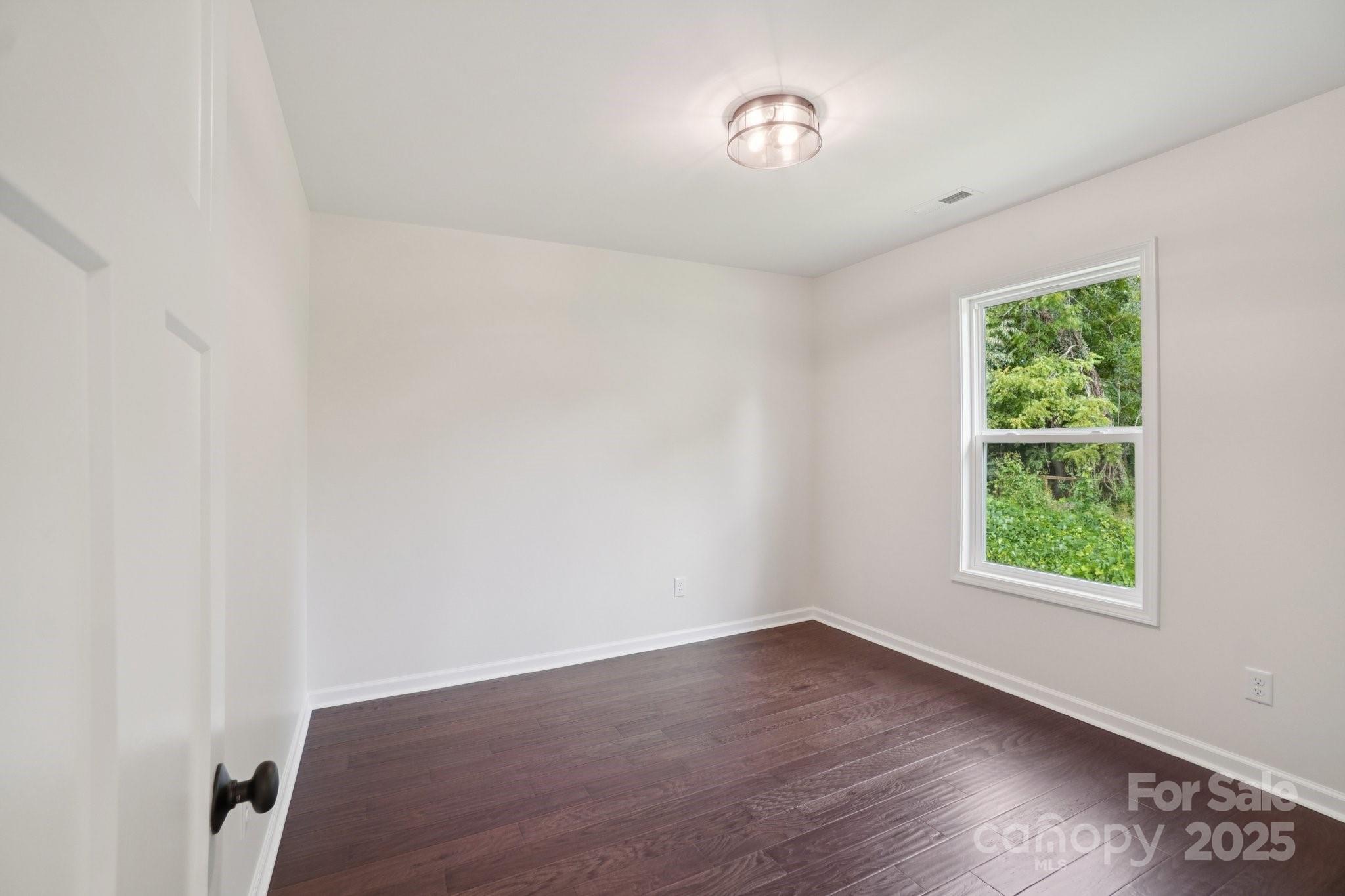 19 White Avenue Asheville NC 28803