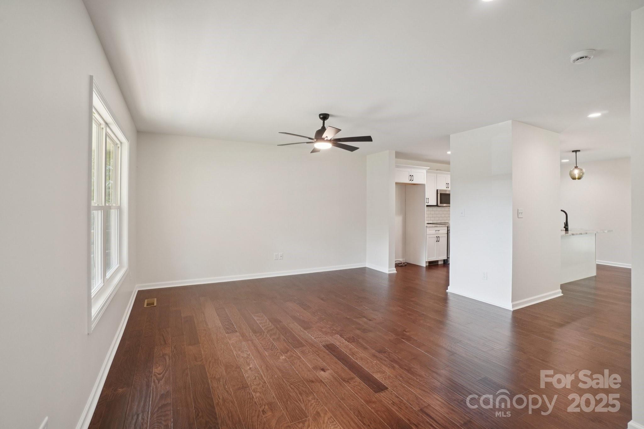 19 White Avenue Asheville NC 28803