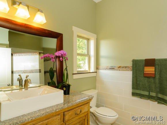 10 Moore Avenue Asheville NC 28806