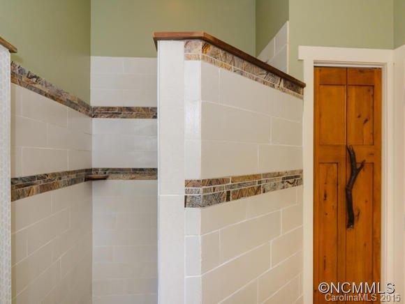 10 Moore Avenue Asheville NC 28806