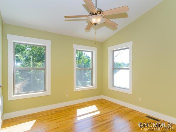 10 Moore Avenue Asheville NC 28806