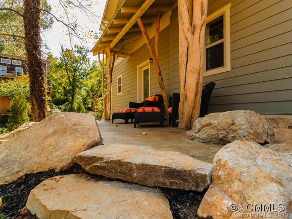 10 Moore Avenue Asheville NC 28806