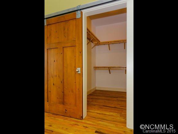 10 Moore Avenue Asheville NC 28806