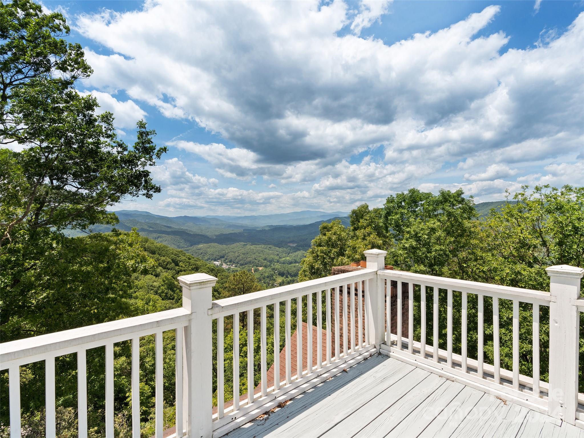 1767 Ridge Way Street Sylva NC 28779