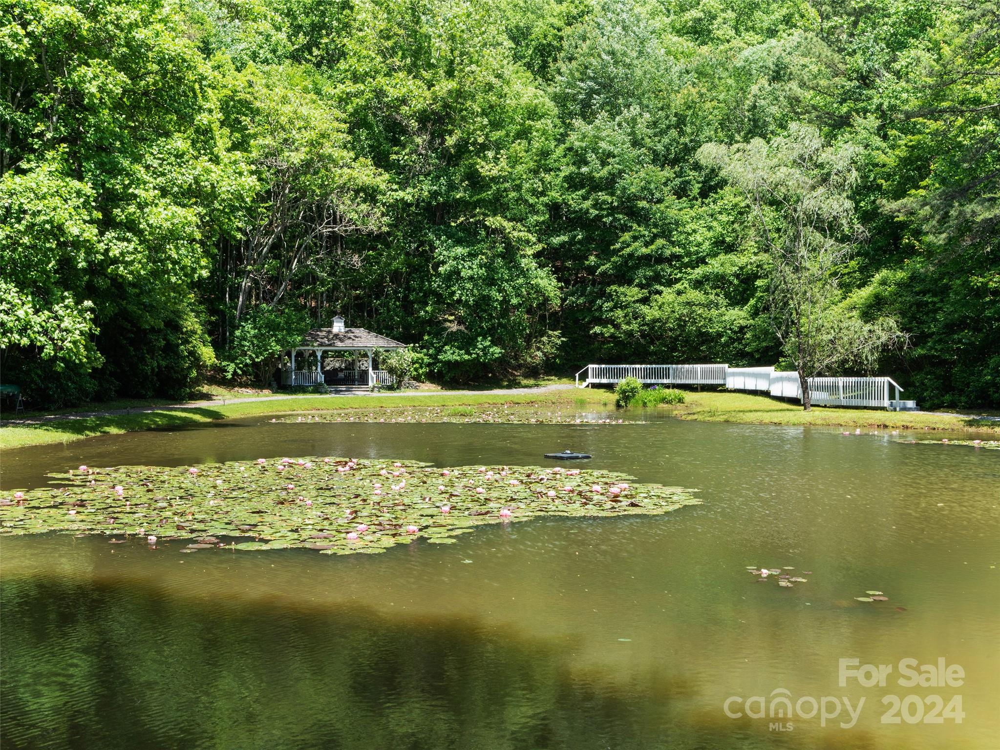 1767 Ridge Way Street Sylva NC 28779