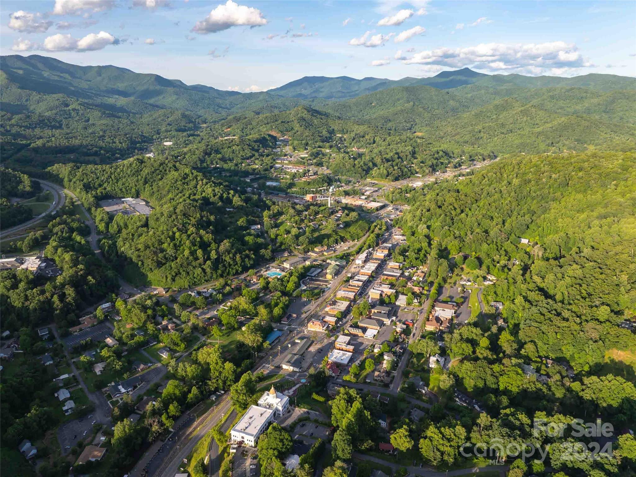 1767 Ridge Way Street Sylva NC 28779