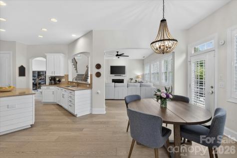 6512 Springs Mill Road Charlotte NC 28277