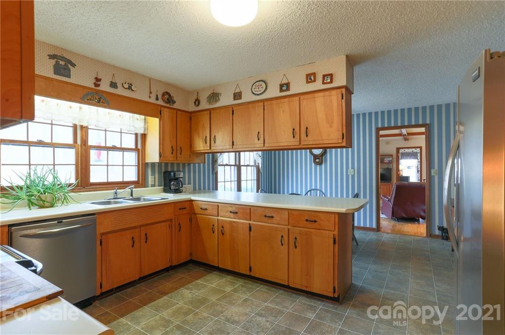 355 Poplar Drive Candler NC 28715