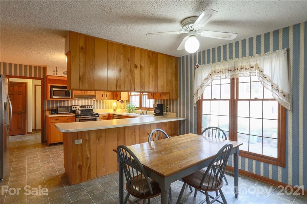 355 Poplar Drive Candler NC 28715