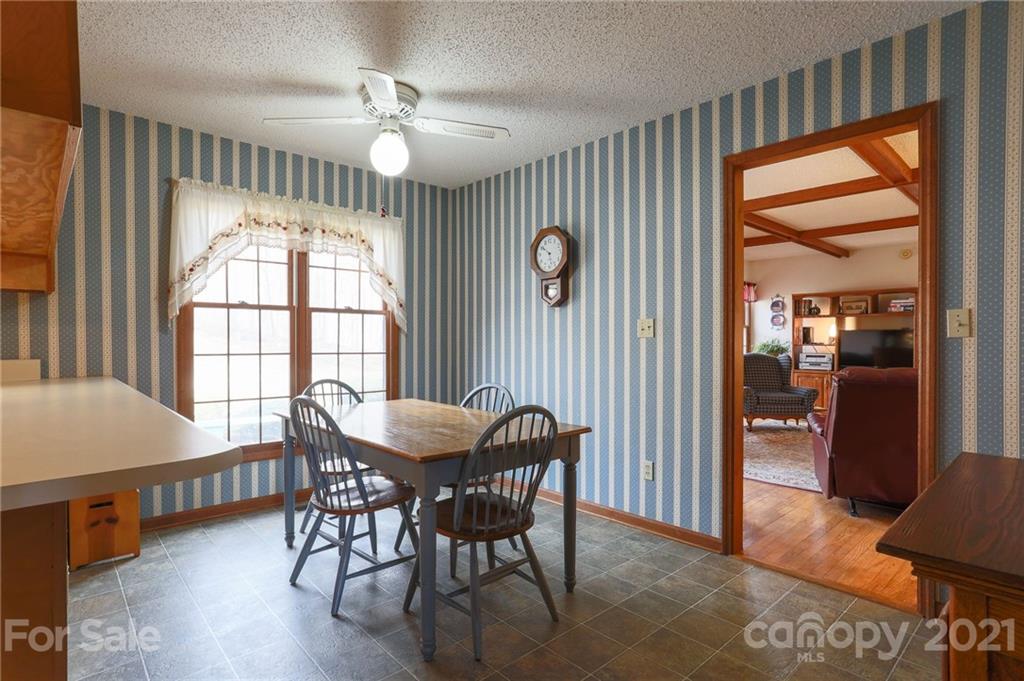 355 Poplar Drive Candler NC 28715
