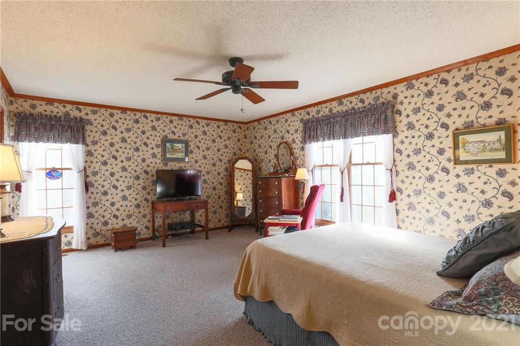 355 Poplar Drive Candler NC 28715
