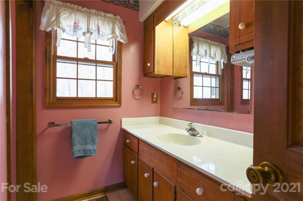 355 Poplar Drive Candler NC 28715
