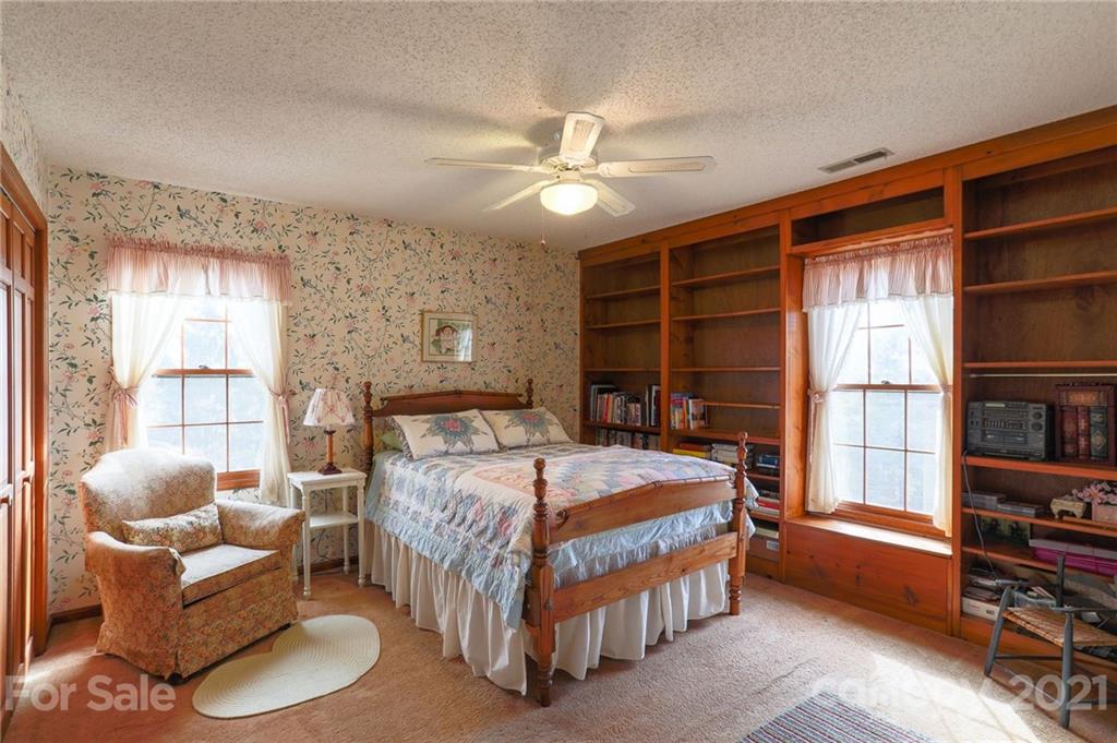 355 Poplar Drive Candler NC 28715