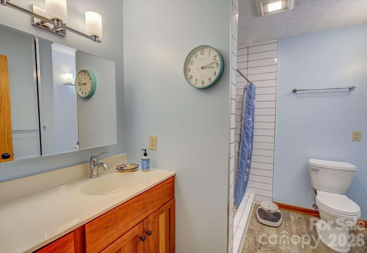 972 Harper Road Hendersonville NC 28792