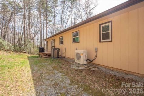 972 Harper Road Hendersonville NC 28792