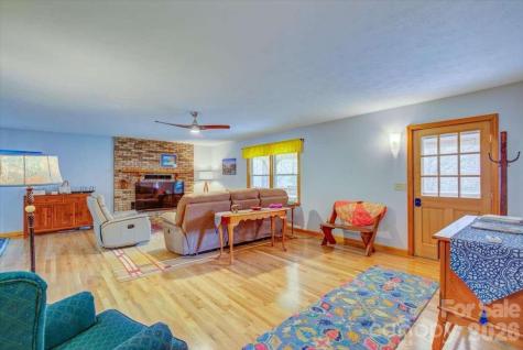 972 Harper Road Hendersonville NC 28792