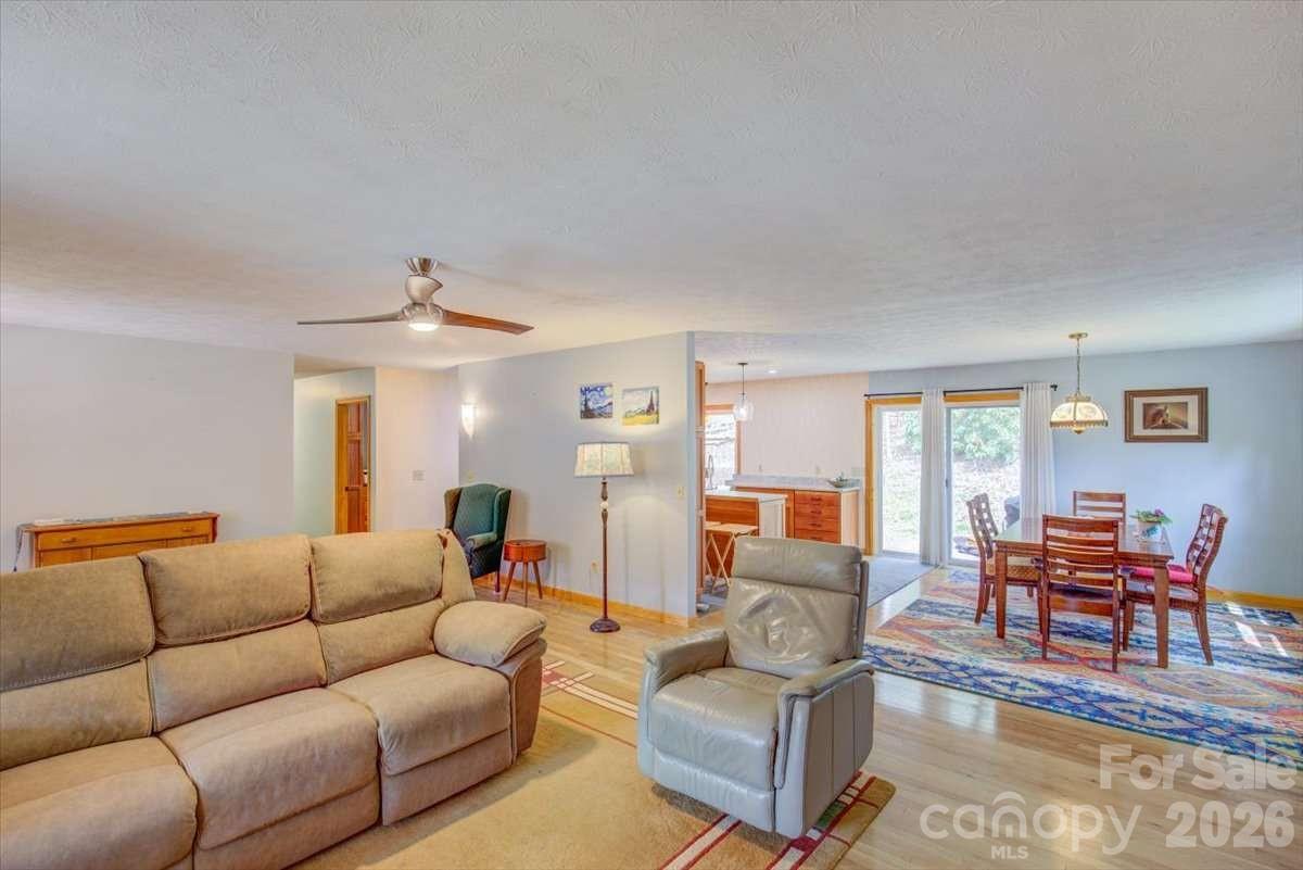 972 Harper Road Hendersonville NC 28792