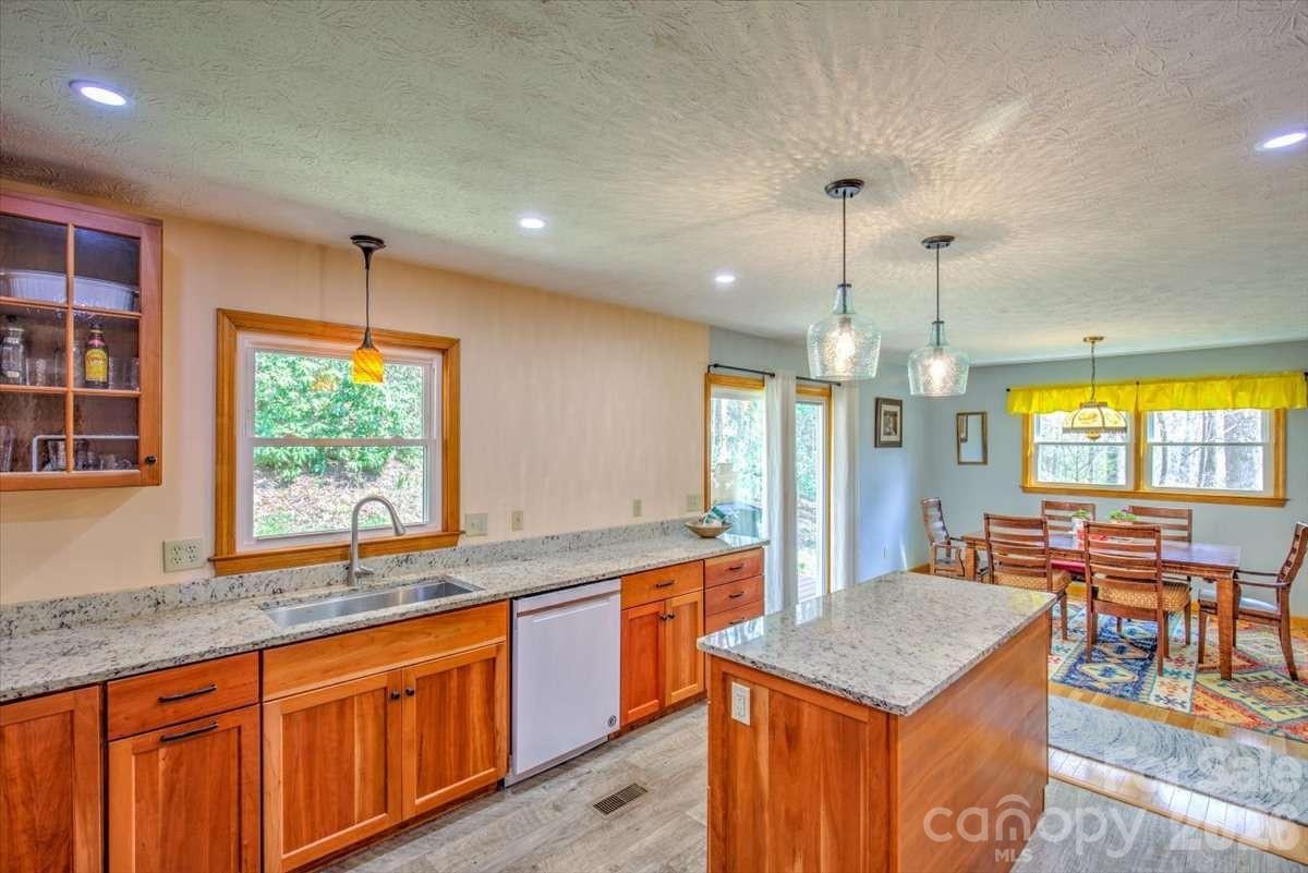 972 Harper Road Hendersonville NC 28792