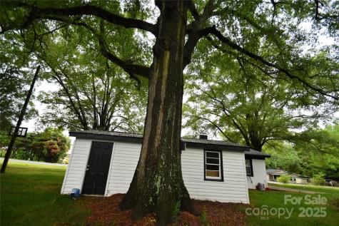 706 Mcintyre Street Monroe NC 28110