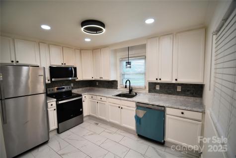 706 Mcintyre Street Monroe NC 28110