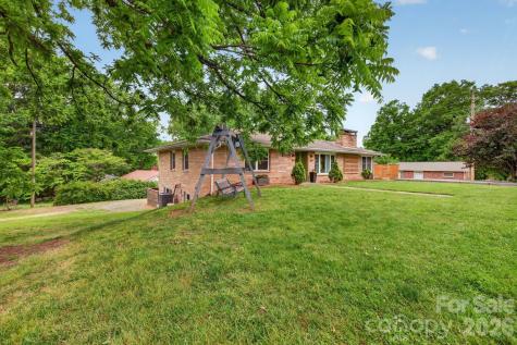 140 Dunbar Street Bryson City NC 28713