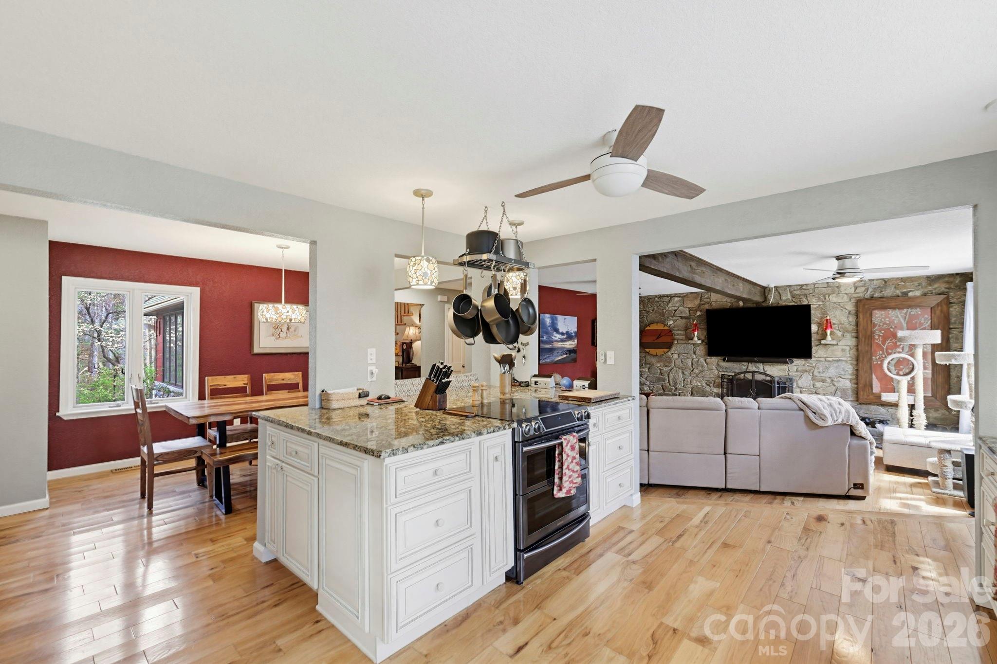 27 Spring Hill Circle Arden NC 28704