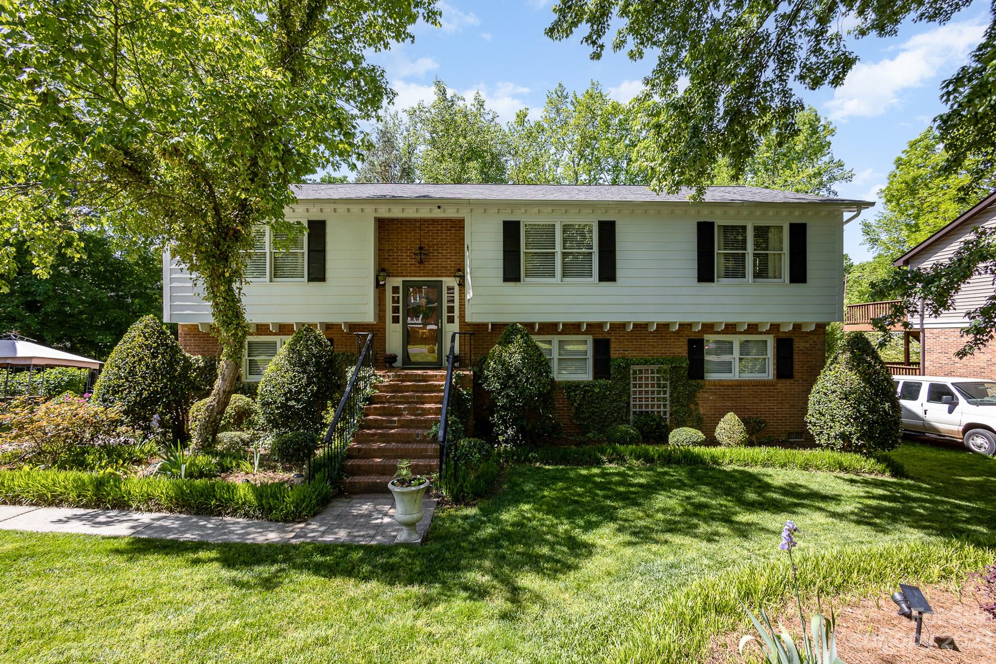 7337 Falkirk Place Charlotte NC 28270