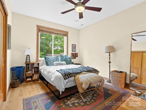 9 Reynolds Road Asheville NC 28806