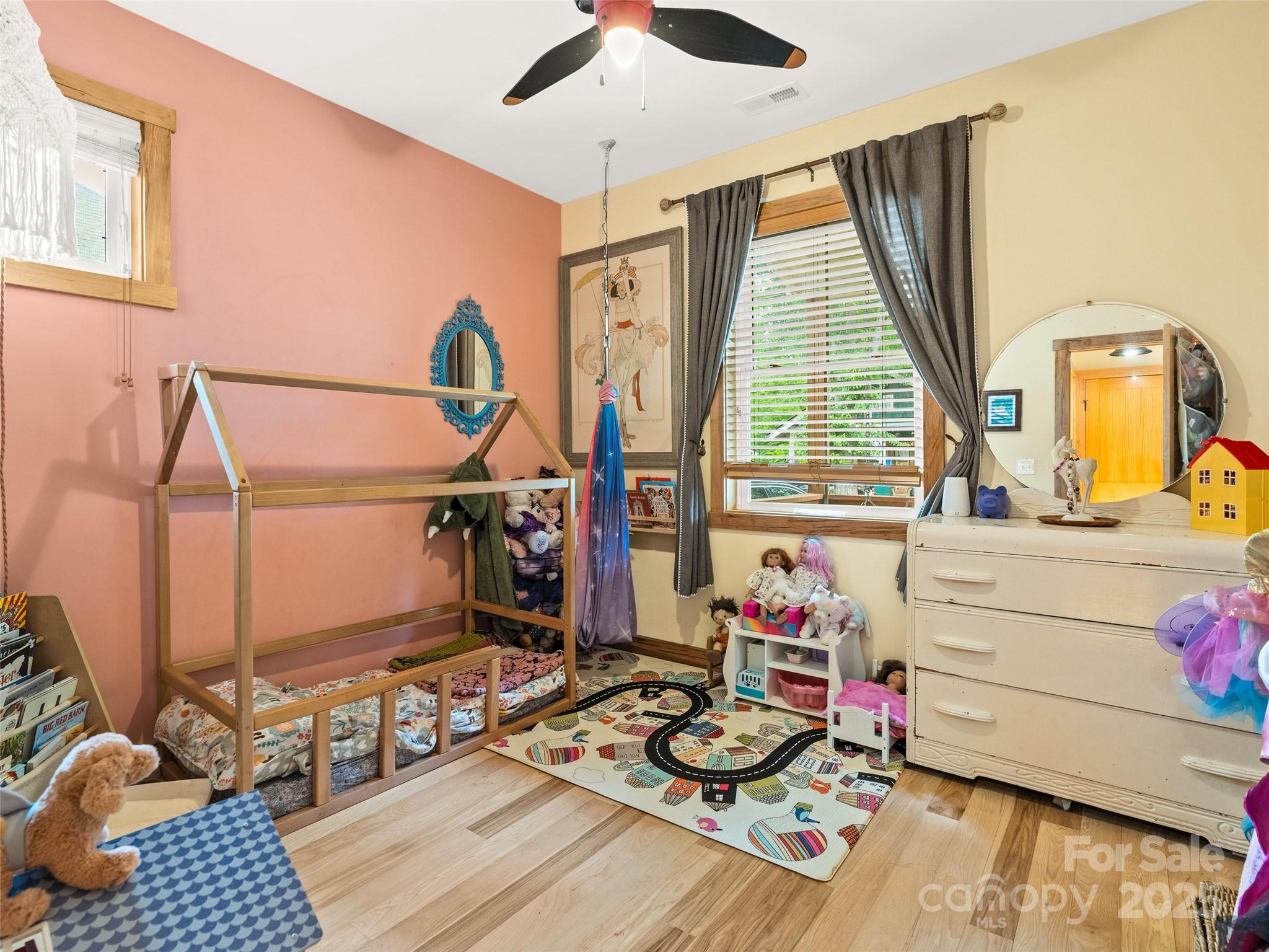 9 Reynolds Road Asheville NC 28806