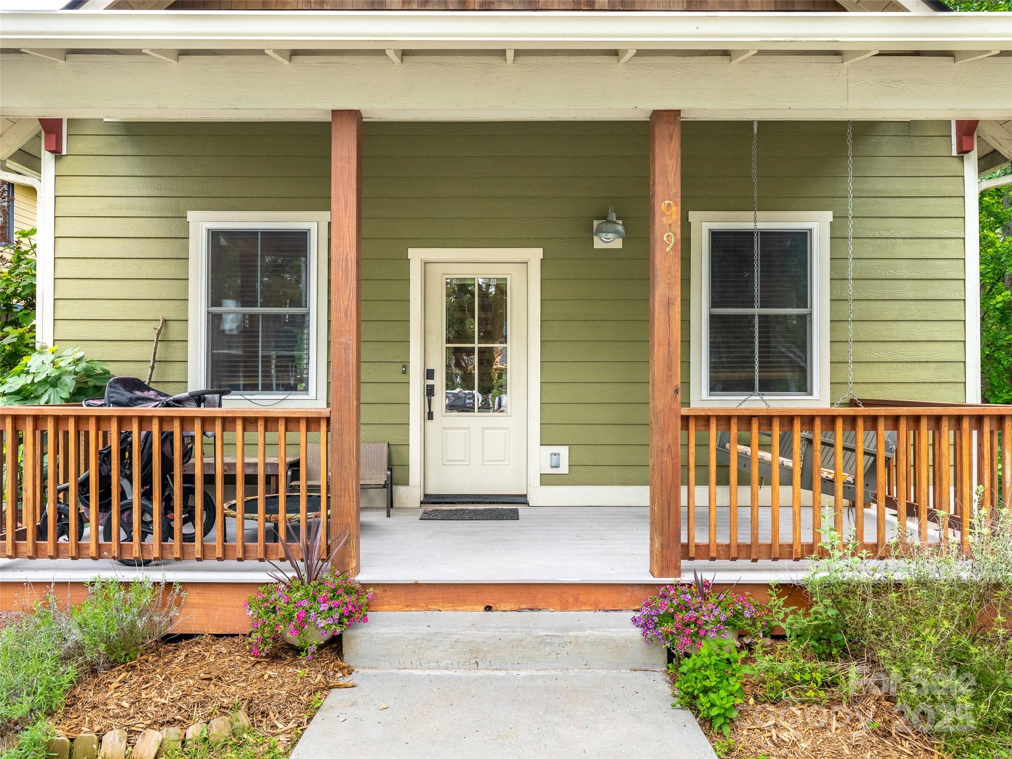 9 Reynolds Road Asheville NC 28806