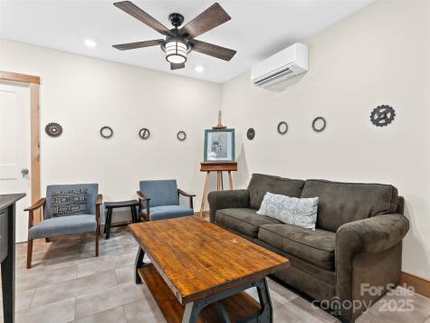 9 Reynolds Road Asheville NC 28806