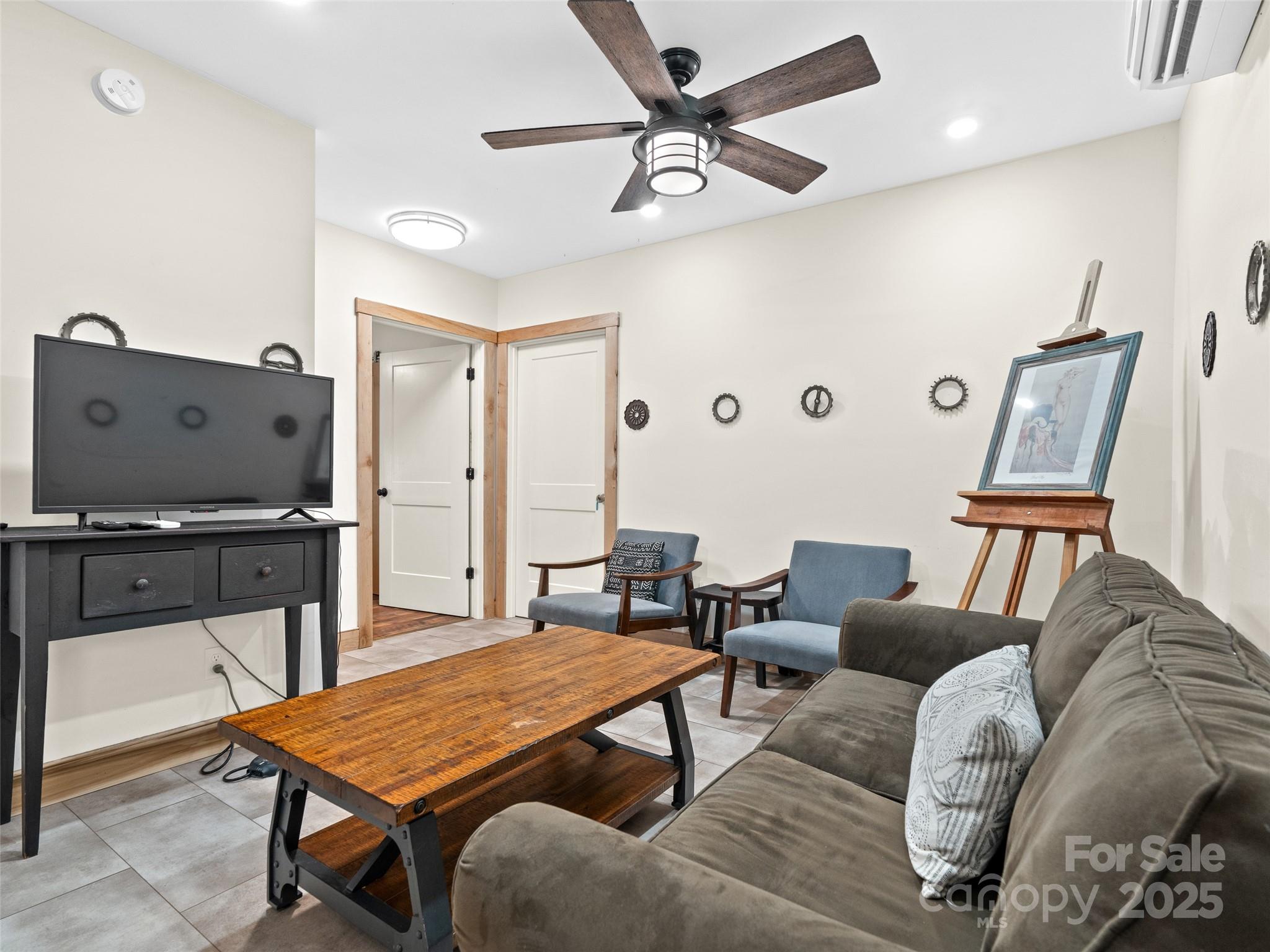 9 Reynolds Road Asheville NC 28806