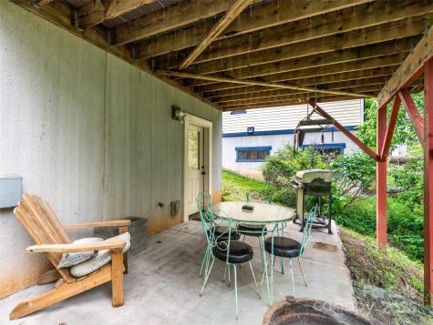 9 Reynolds Road Asheville NC 28806