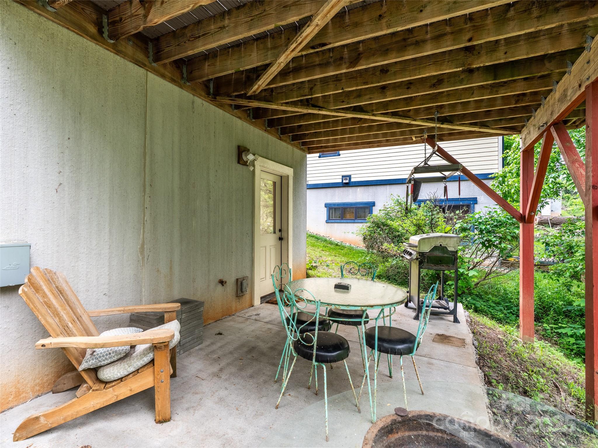 9 Reynolds Road Asheville NC 28806