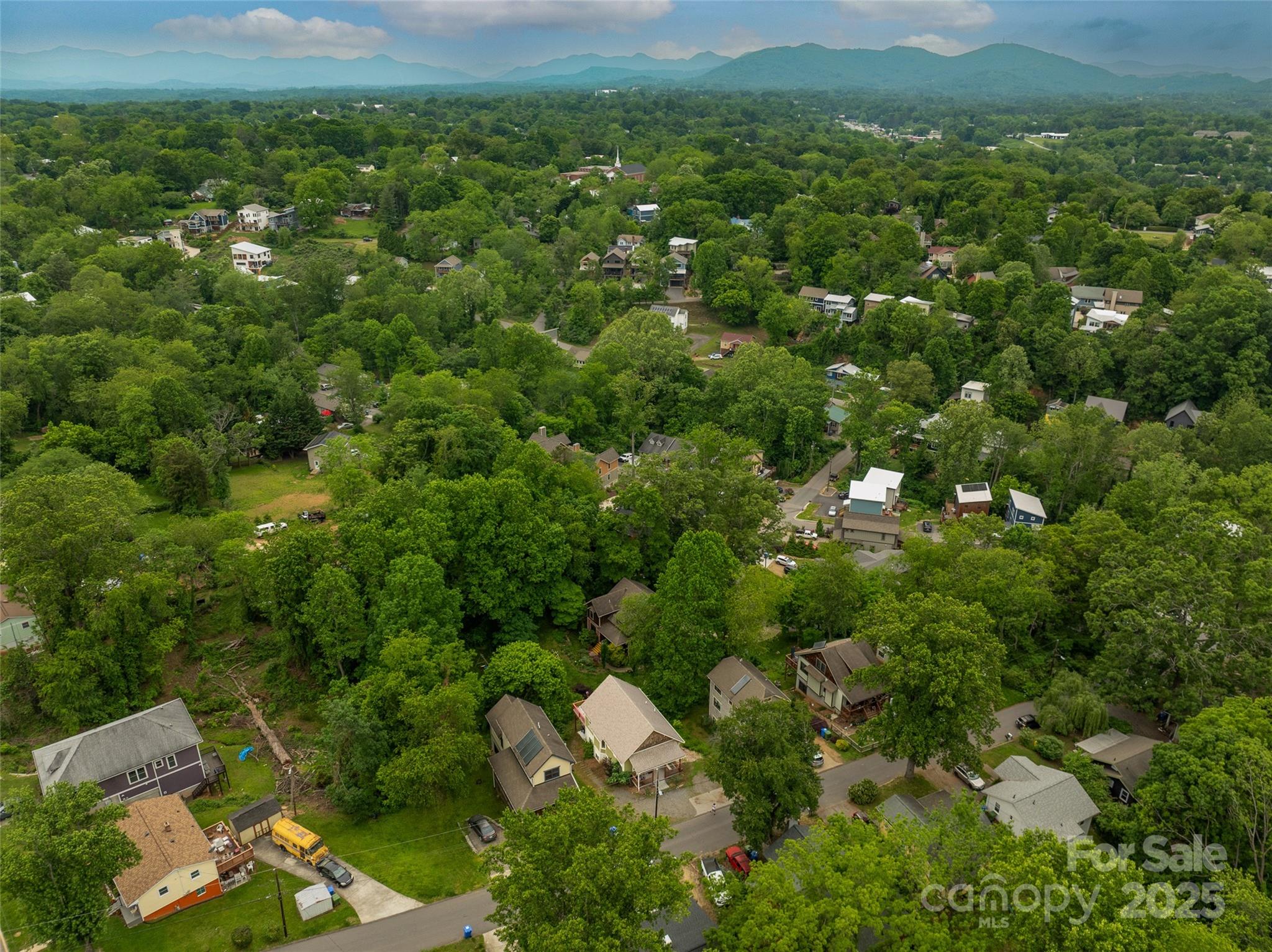 9 Reynolds Road Asheville NC 28806