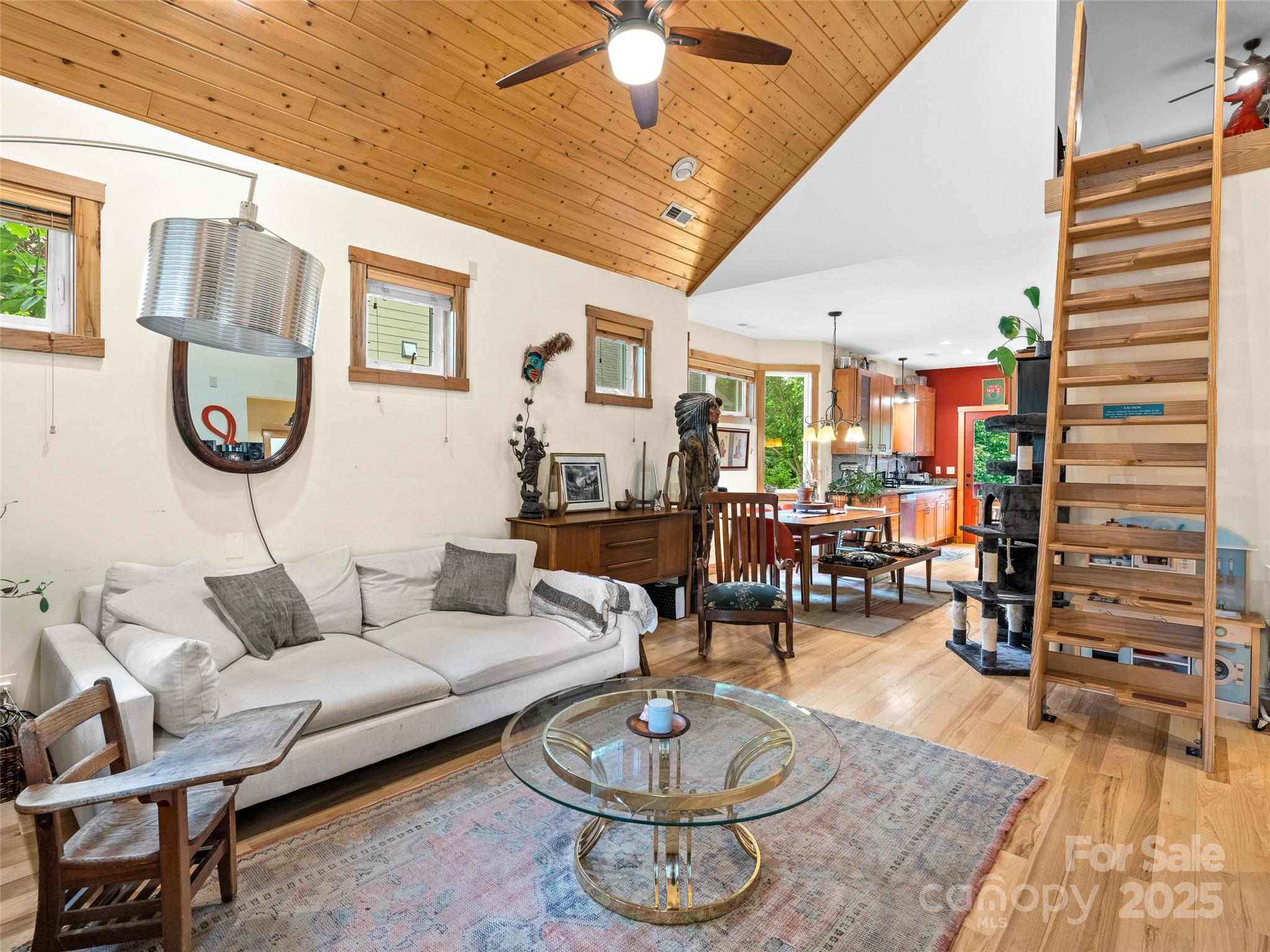 9 Reynolds Road Asheville NC 28806