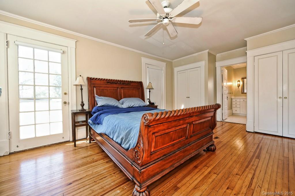 2021 Dartmouth Place Charlotte NC 28207