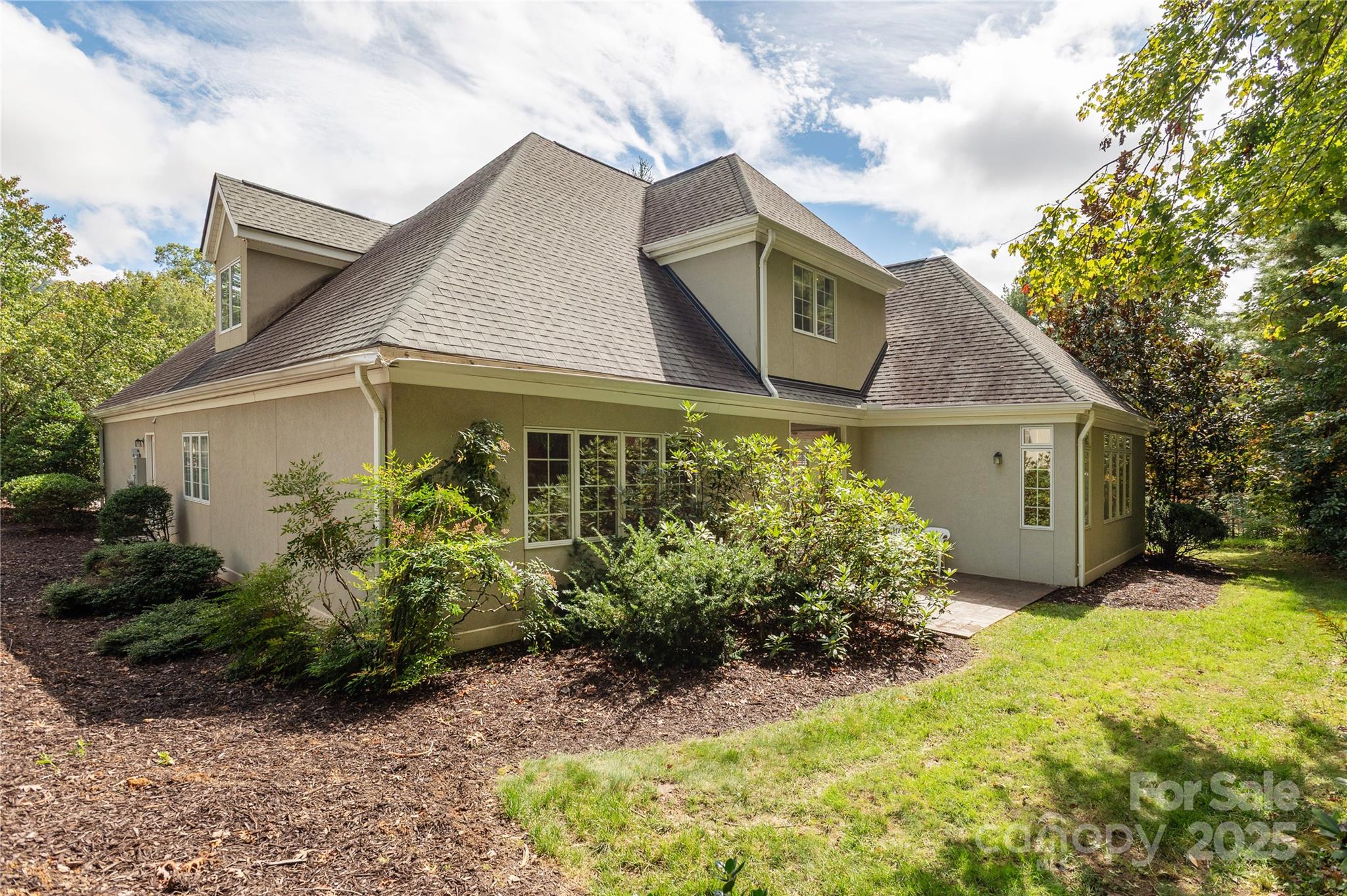 29 Bideford Row Asheville NC 28803