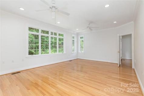 29 Bideford Row Asheville NC 28803