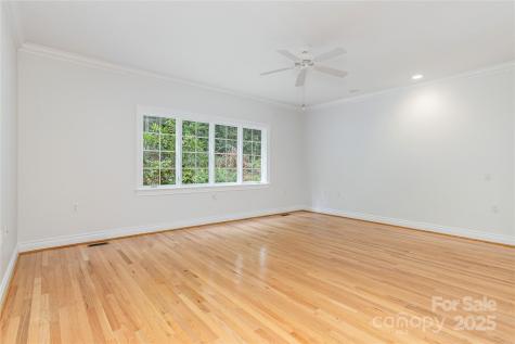 29 Bideford Row Asheville NC 28803