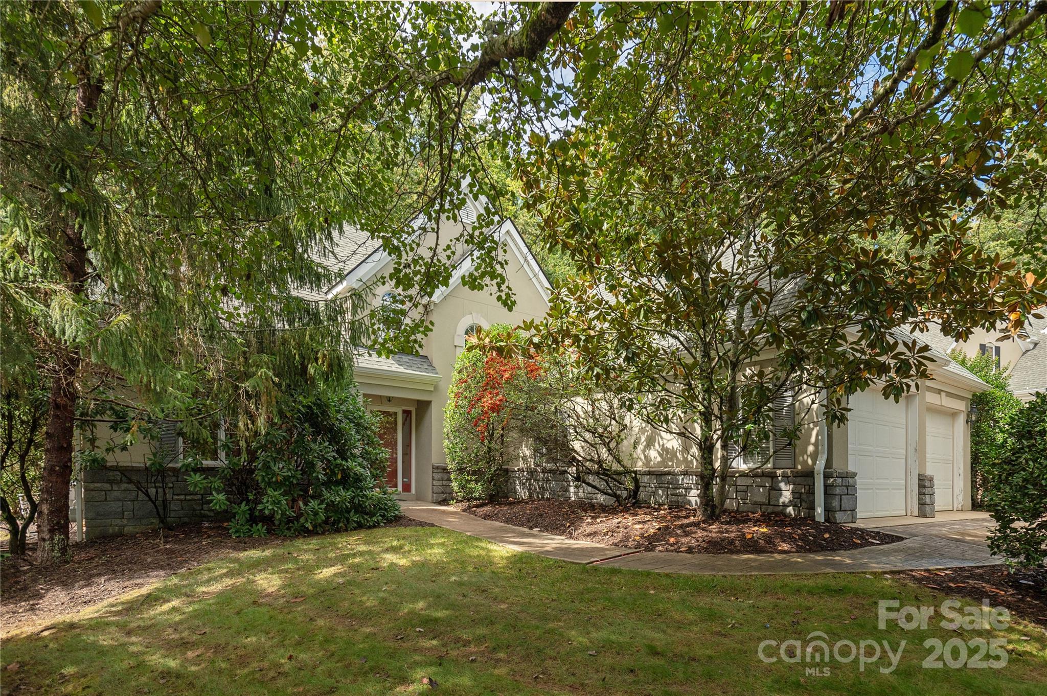 29 Bideford Row Asheville NC 28803