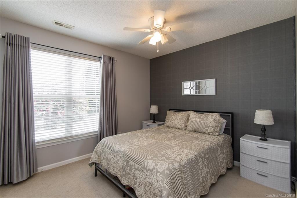6433 Tunston Lane Charlotte NC 28269