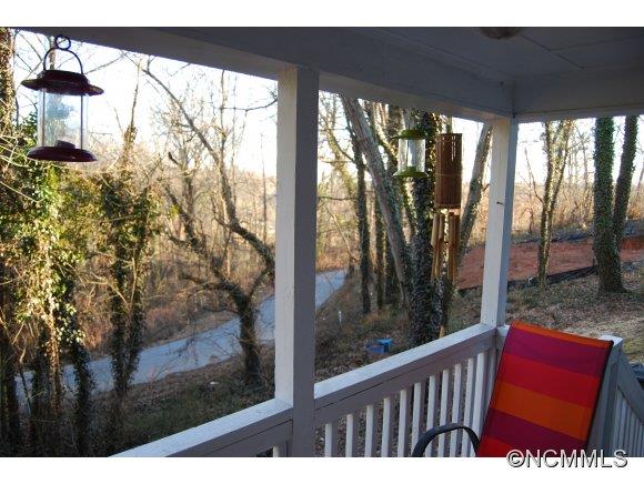 205 Courtland Place Asheville NC 28801